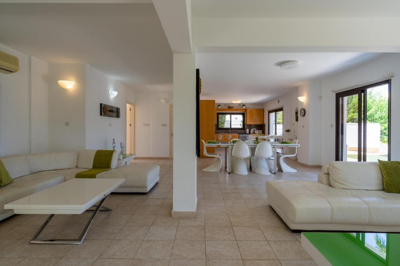 Lime 3-Bedroom Villa In بروتاراس المظهر الخارجي الصورة