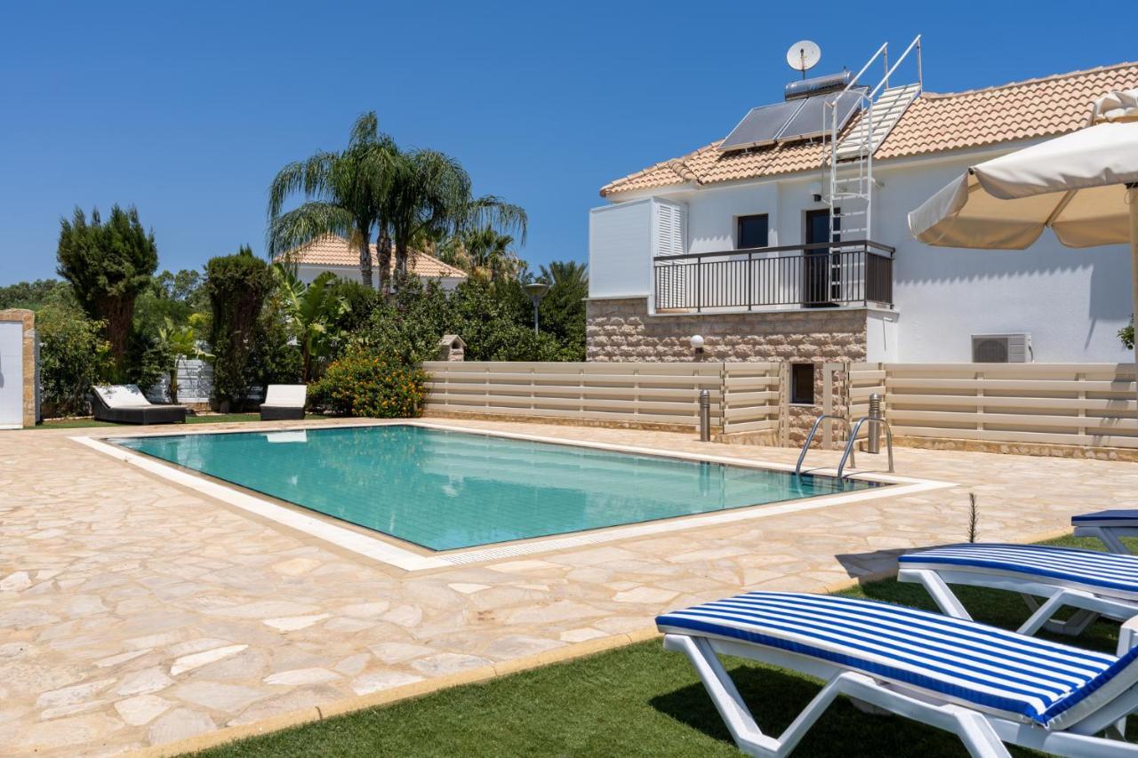 Lime 3-Bedroom Villa In بروتاراس المظهر الخارجي الصورة