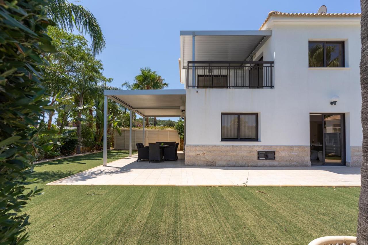 Lime 3-Bedroom Villa In بروتاراس المظهر الخارجي الصورة