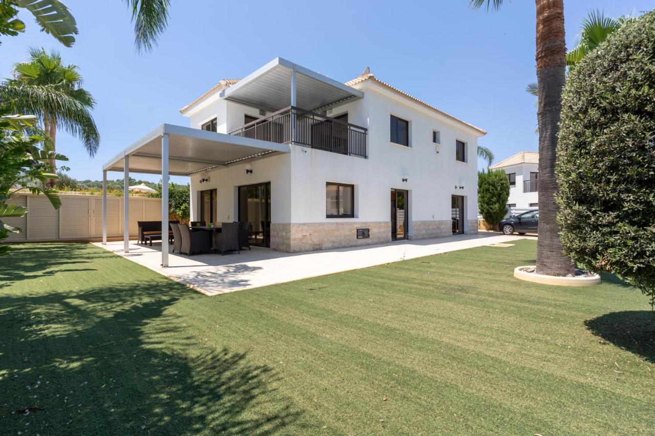 Lime 3-Bedroom Villa In بروتاراس المظهر الخارجي الصورة