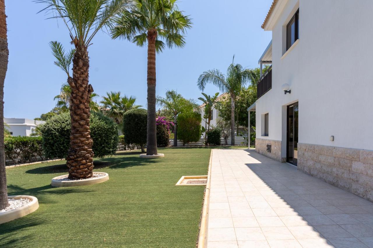 Lime 3-Bedroom Villa In بروتاراس المظهر الخارجي الصورة